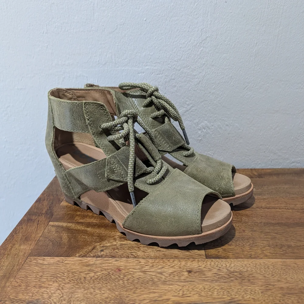 Sorel Joanie II Lace‎ Sandal Green Size 9